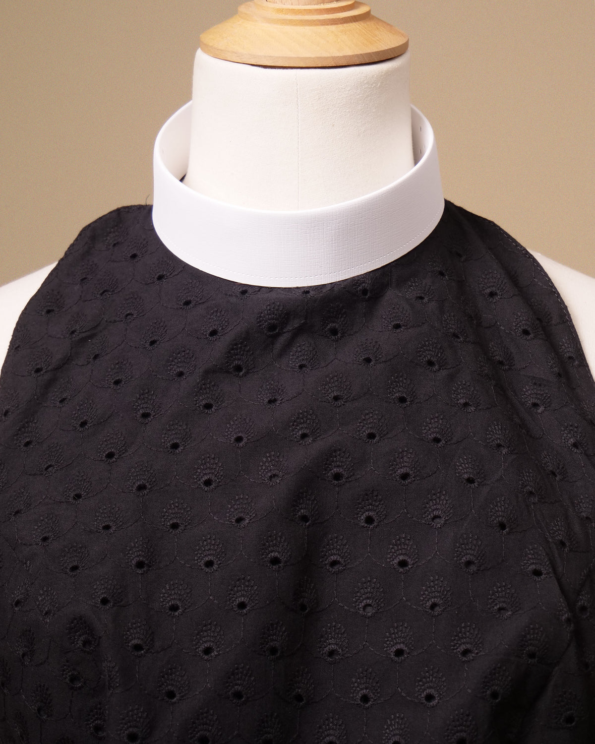 Women's 'Orelia' Full Collar Vest Stock