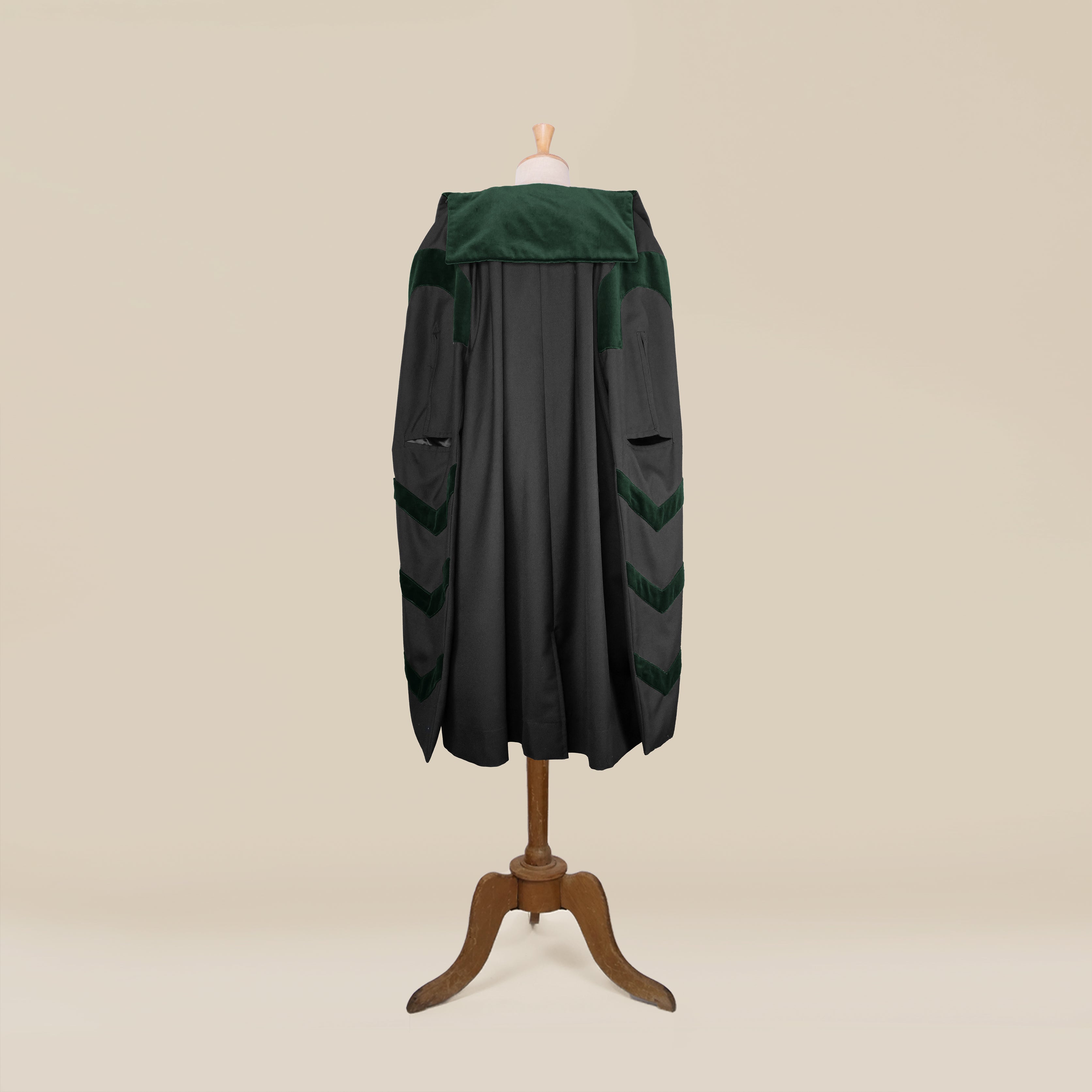 Vergers Gown