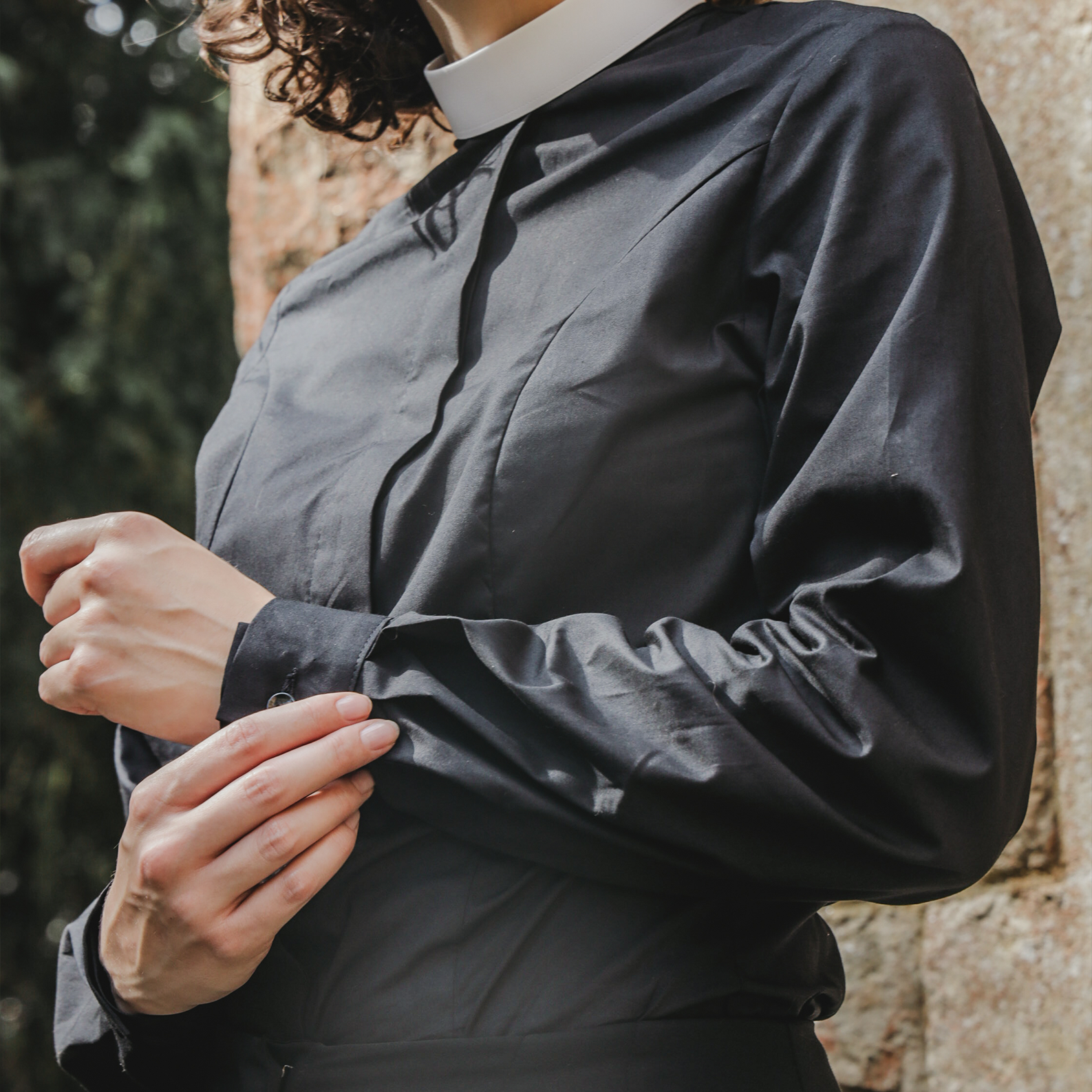 Custom Women's Clergy Shirt – Semi-fitted