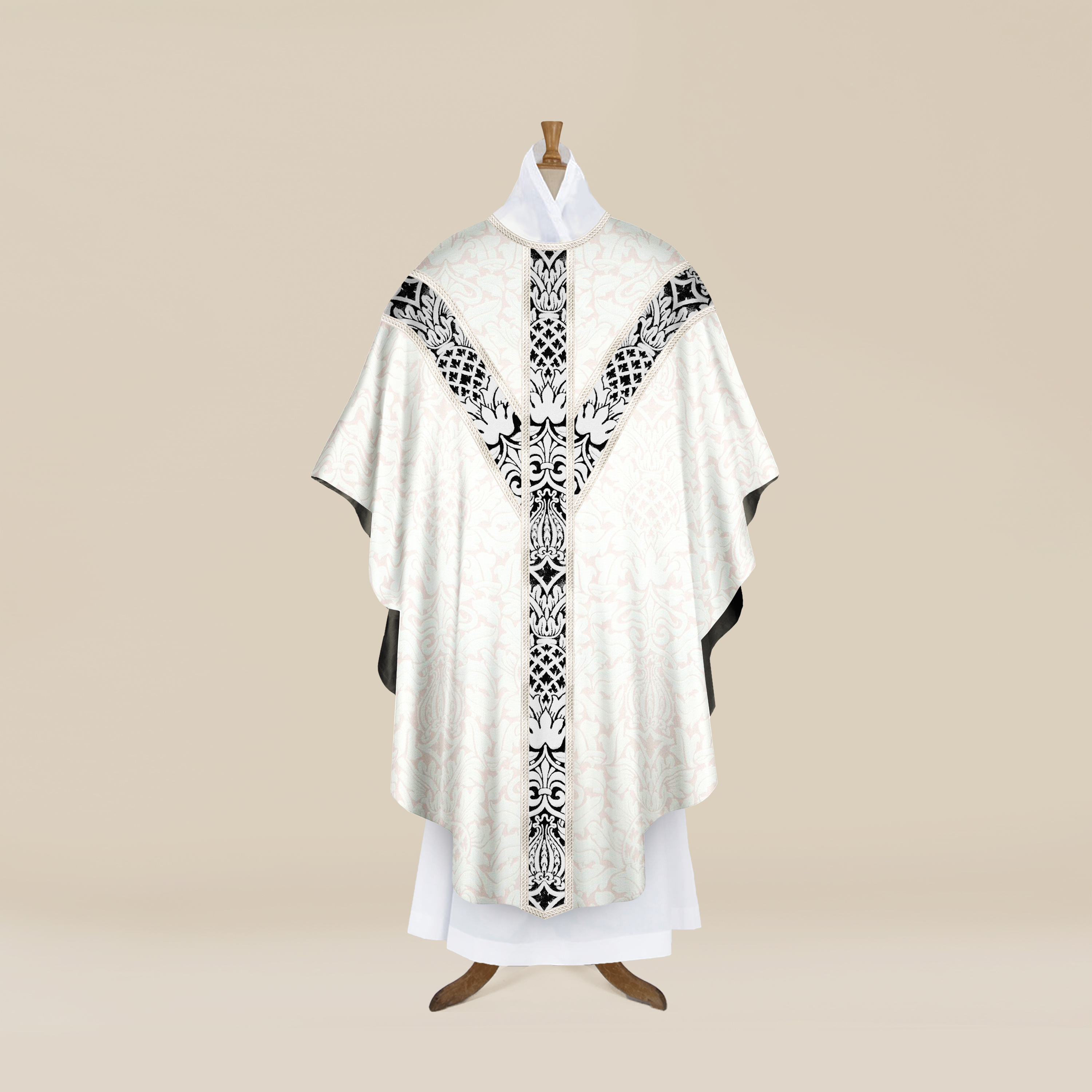 'Fairford' Chasuble & Stole with 'Fairford' Orphreys