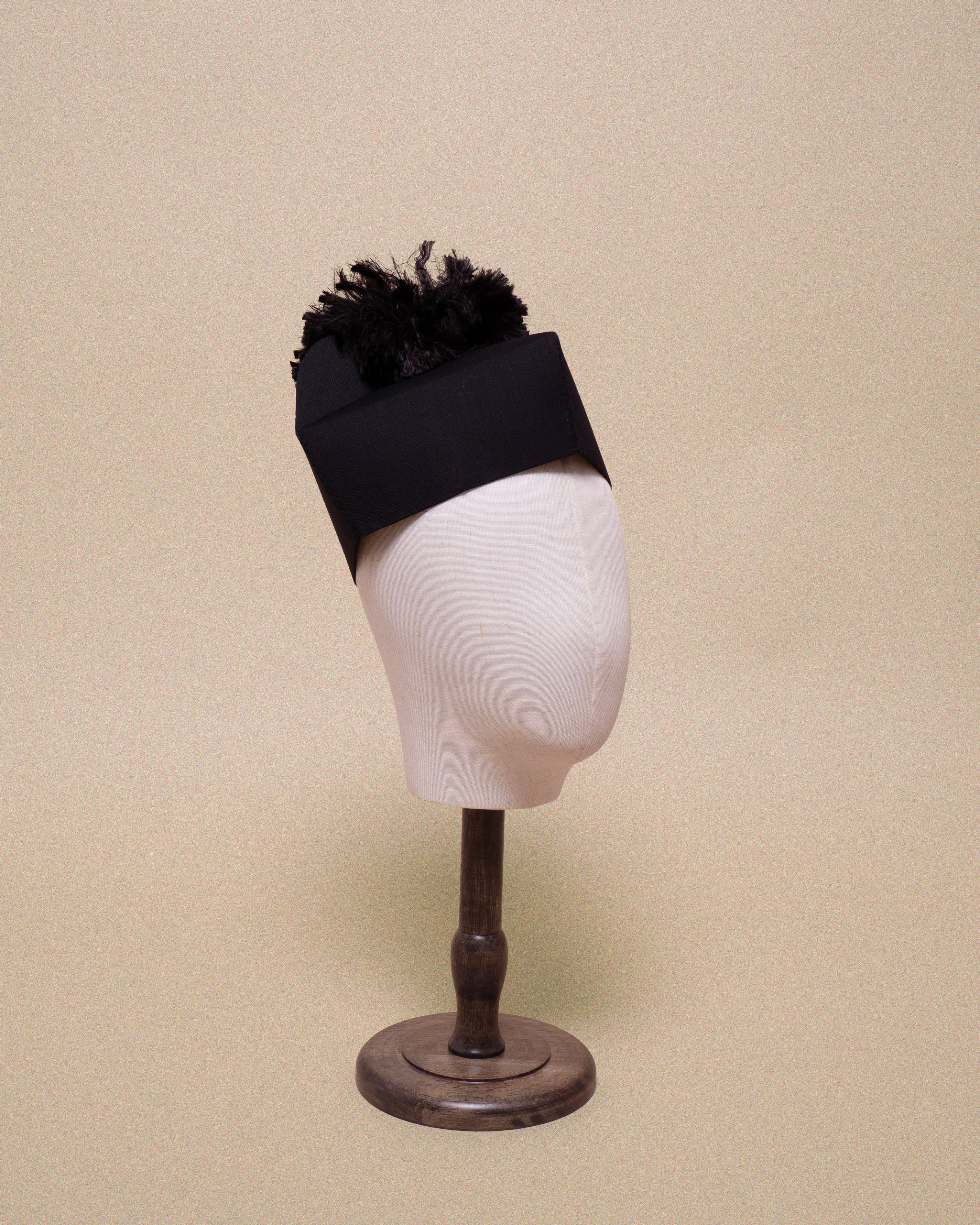 Three-peaked Black Biretta