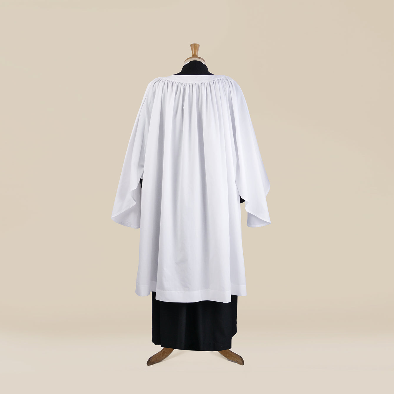 Rounded-Sleeve Surplice