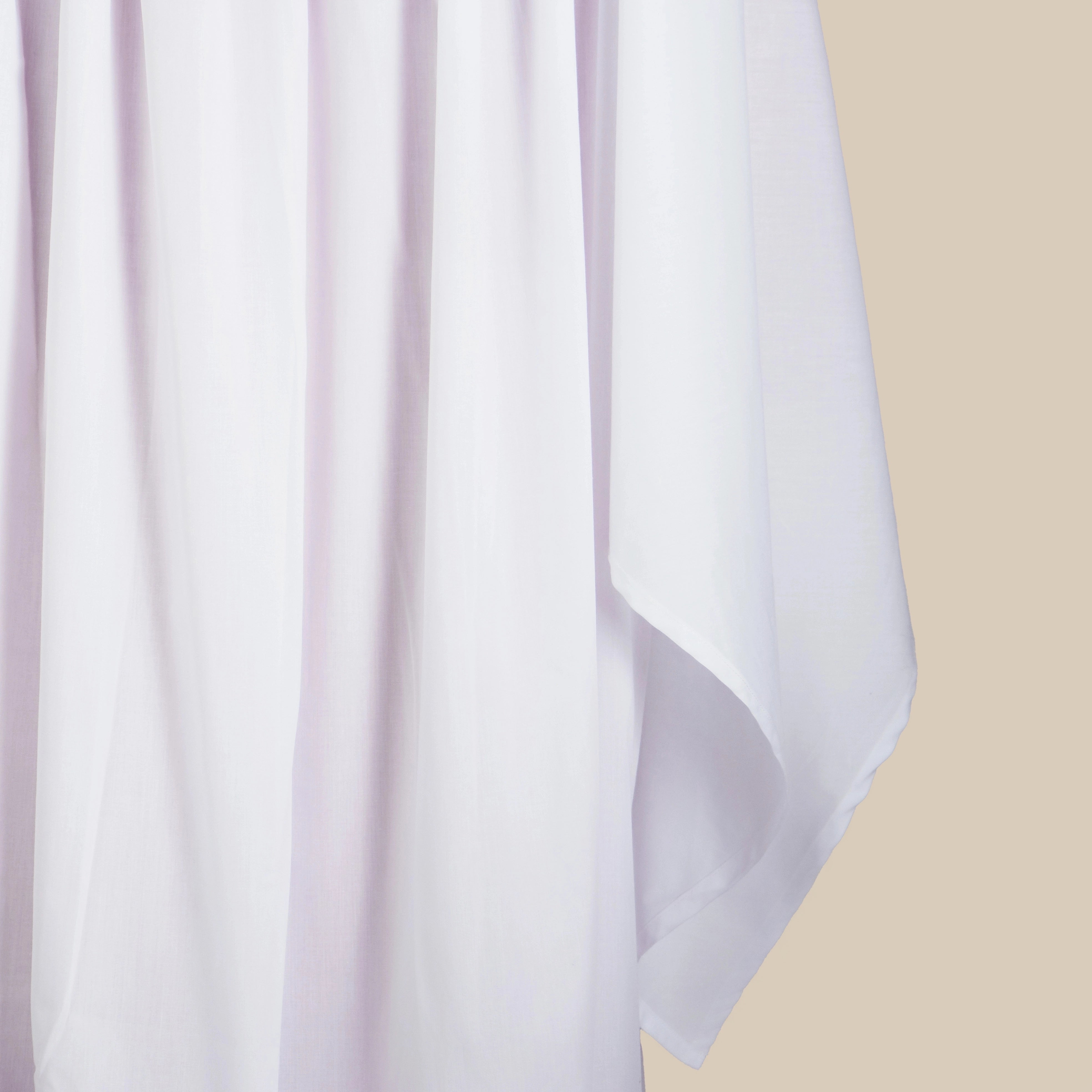 Slit-Sleeve Surplice